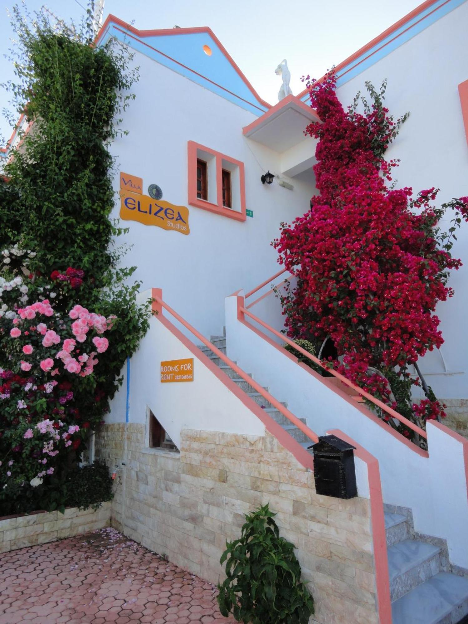 Villa Elizea Stalos Exterior foto